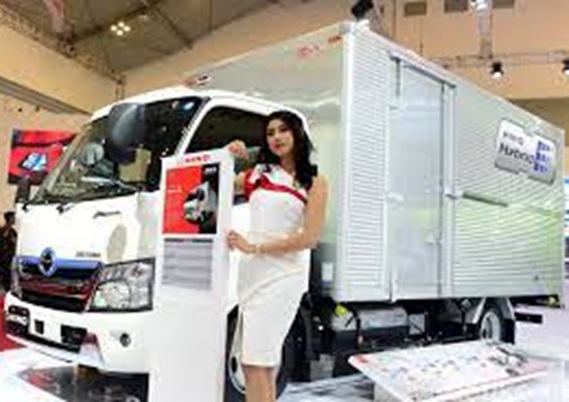 Promo Hino 2026 136 HDL  6.4 Box